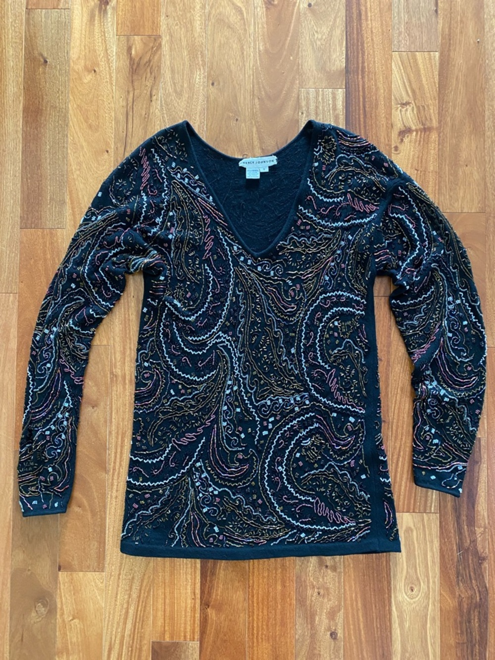 VINTAGE STUNNING V-Neck Tunic Top - Black with Multicolor Paisley Beading Sz Sm